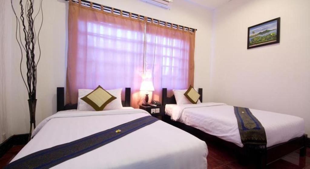 The Moon Villa Siem Reap Exteriör bild