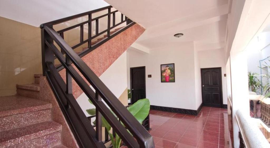The Moon Villa Siem Reap Exteriör bild