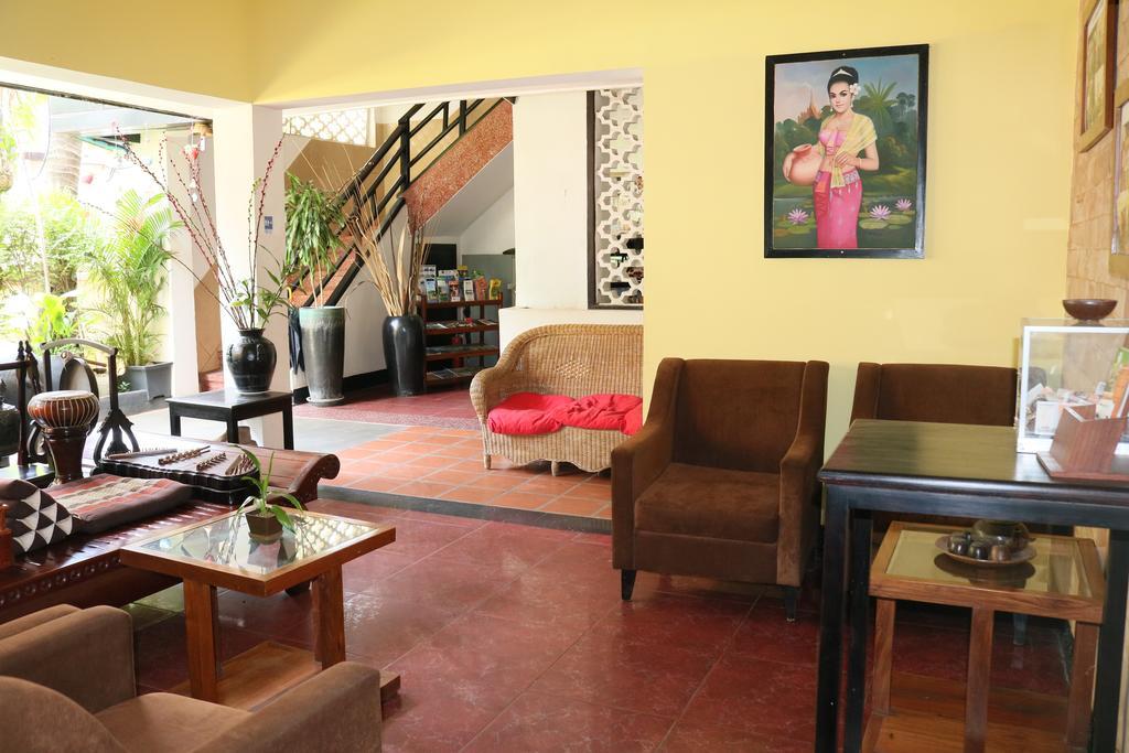 The Moon Villa Siem Reap Exteriör bild