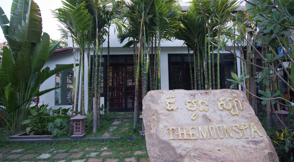 The Moon Villa Siem Reap Exteriör bild