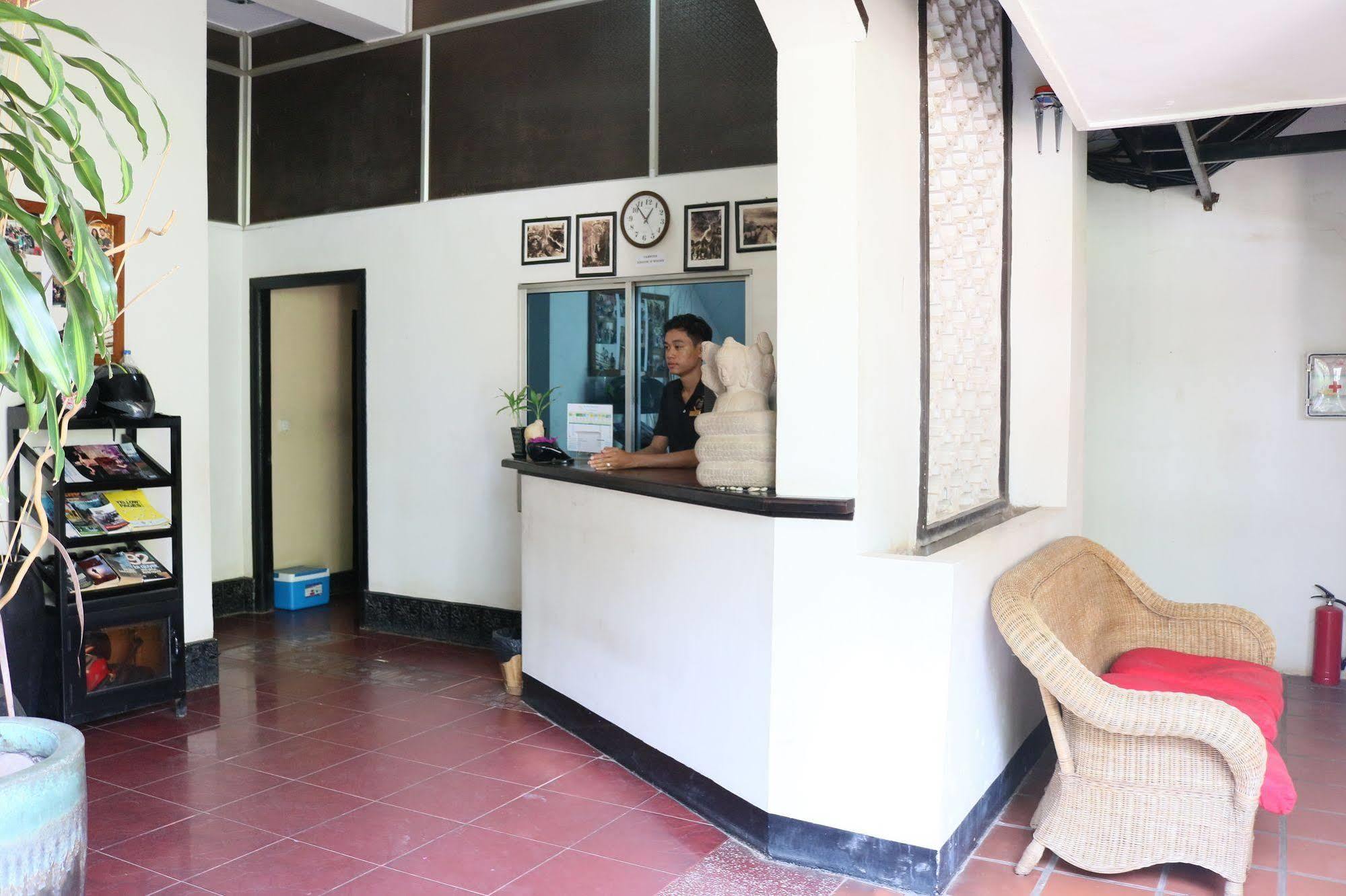 The Moon Villa Siem Reap Exteriör bild